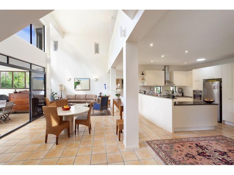 38 Driftwood Drive, Castaways Beach QLD 4567