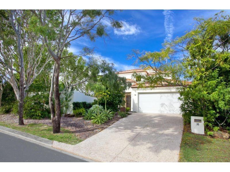 38 Driftwood Drive, Castaways Beach QLD 4567