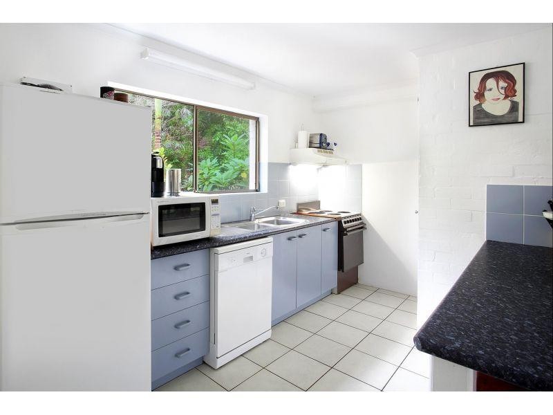 3/8 Kareela Avenue, Little Cove QLD 4567