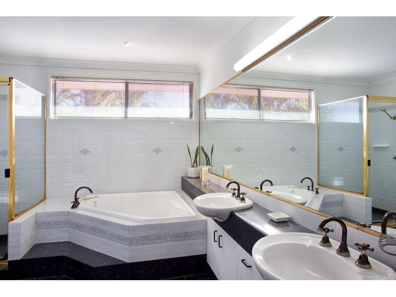 61 The Peninsula, Noosa Waters QLD 4566