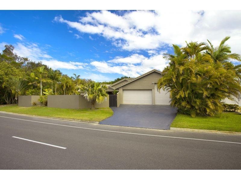 30 Shorehaven Drive, Noosa Waters QLD 4566