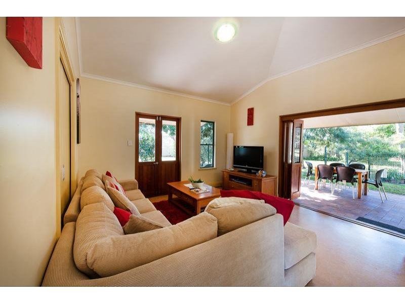 10 Wyuna Drive, Noosa Heads QLD 4567