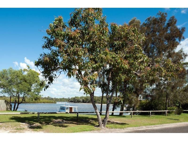 10 Wyuna Drive, Noosa Heads QLD 4567