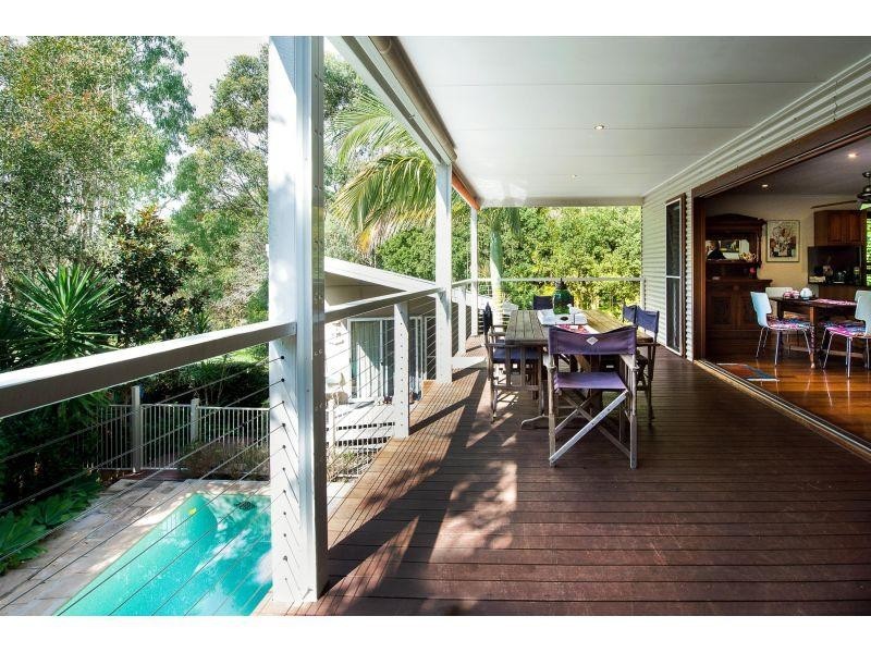 27 Rainbow Crescent, Sunrise Beach QLD 4567