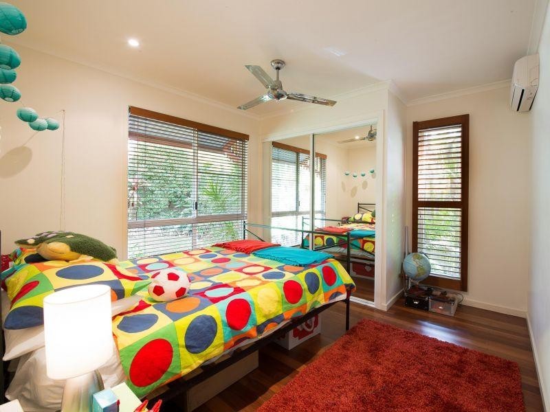 27 Rainbow Crescent, Sunrise Beach QLD 4567