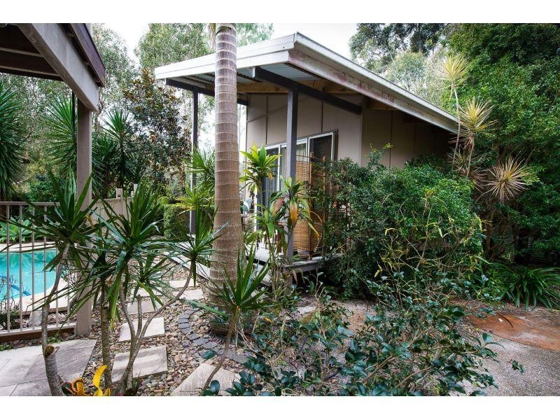 27 Rainbow Crescent, Sunrise Beach QLD 4567