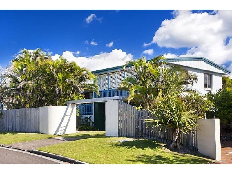 17 Petrel Street, Peregian Beach QLD 4573