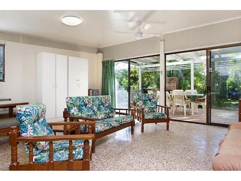 17 Petrel Street, Peregian Beach QLD 4573