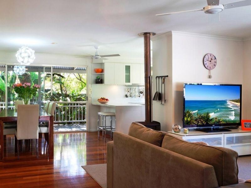 2 Sundown Court, Sunrise Beach QLD 4567