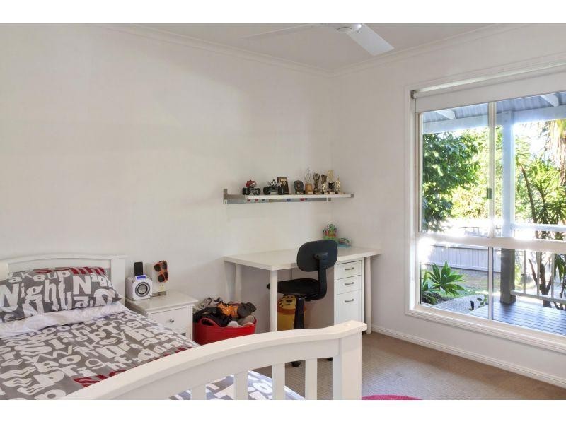 2 Sundown Court, Sunrise Beach QLD 4567