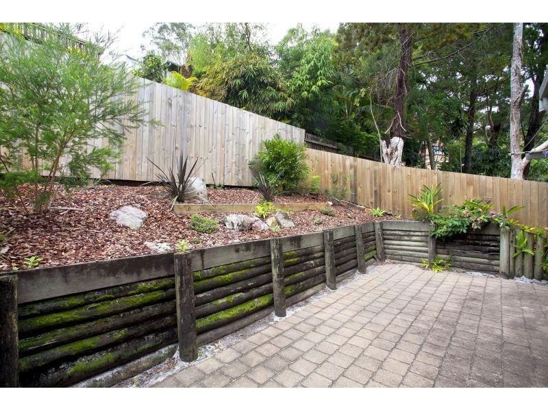 1 & 2/29 Bottlebrush Avenue, Noosa Heads QLD 4567