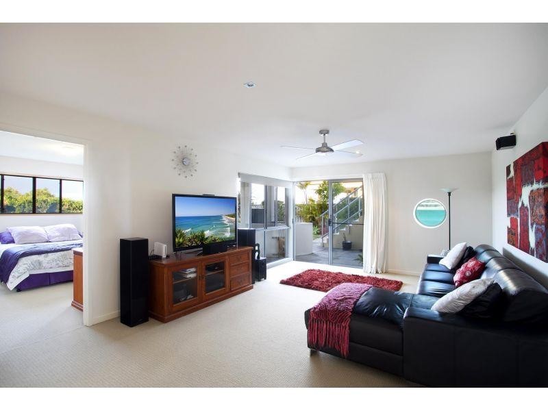 20 Captains Court, Sunrise Beach QLD 4567