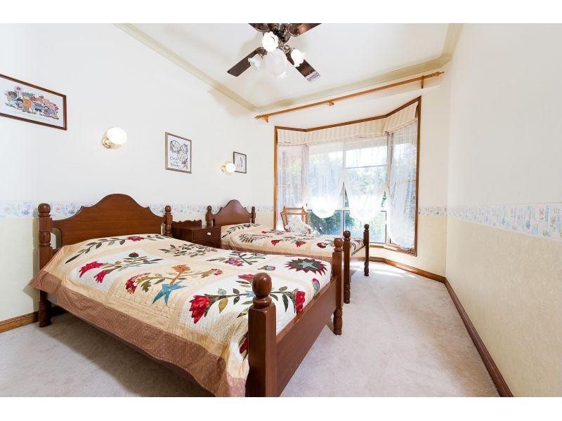 9 Dolphin Crescent, Noosaville QLD 4566