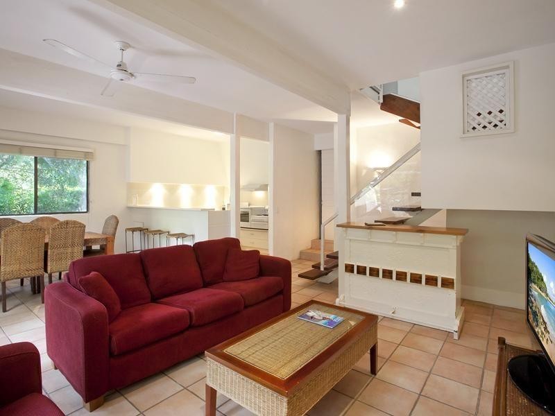 2/14 Pandanus Street, Little Cove QLD 4567