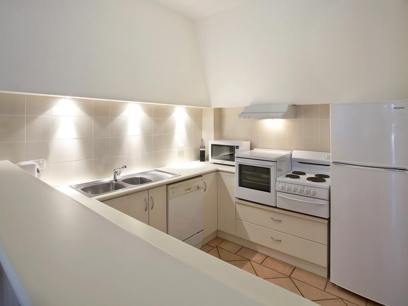 2/14 Pandanus Street, Little Cove QLD 4567