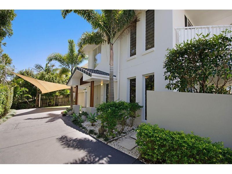 45 Orealla Crescent, Sunrise Beach QLD 4567