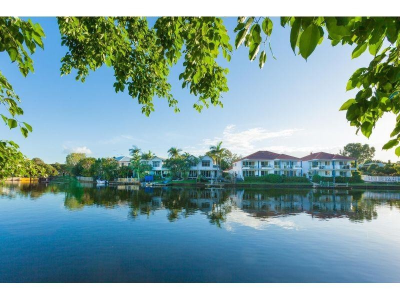 2/17 Laburnum Crescent, Noosaville QLD 4566