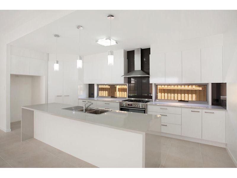 7 Limosa Circuit, Noosaville QLD 4566