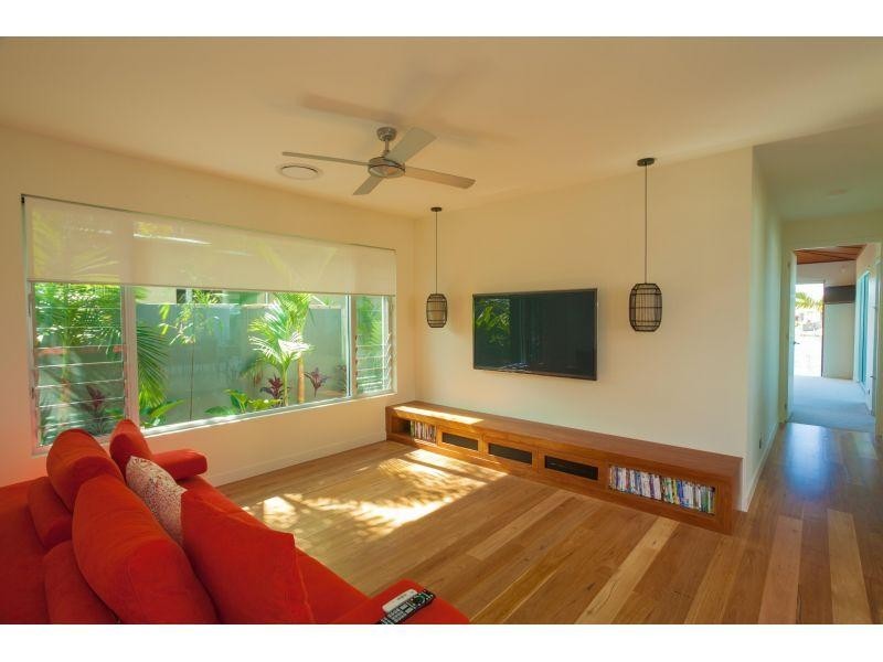 27 Shorehaven Drive, Noosa Waters QLD 4566