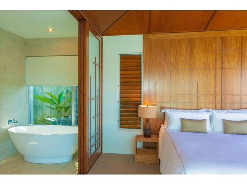 27 Shorehaven Drive, Noosa Waters QLD 4566