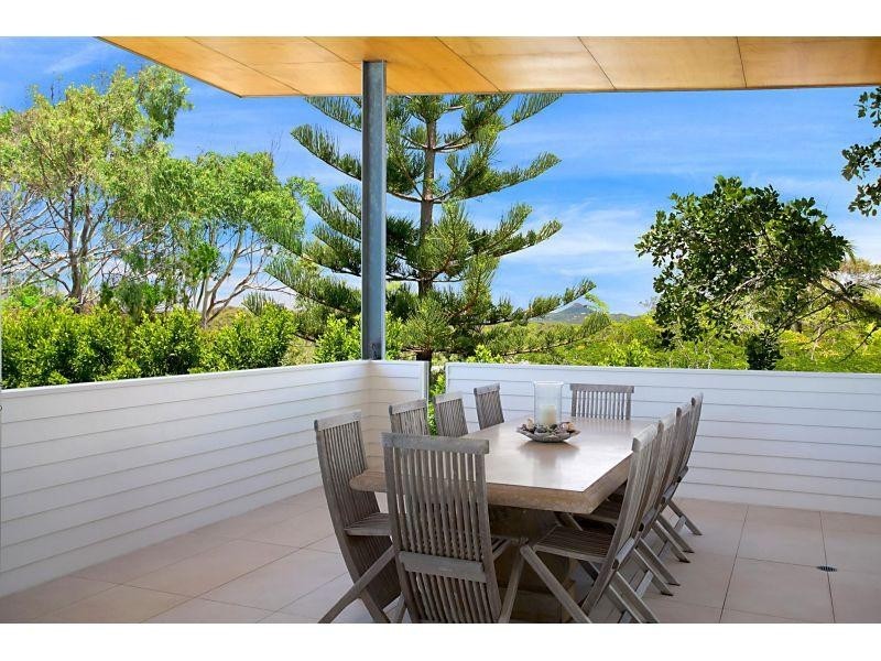 19 Woodlark Rise, Sunrise Beach QLD 4567