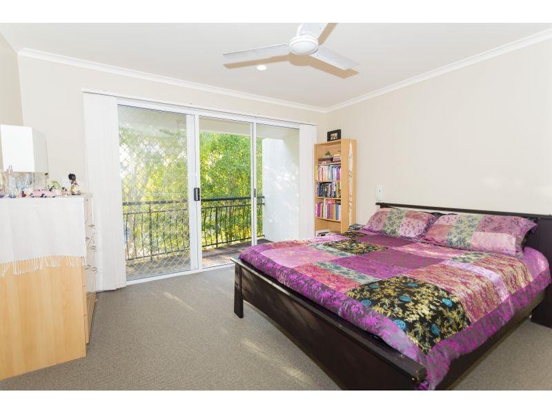 3 Beacon Court, Sunrise Beach QLD 4567