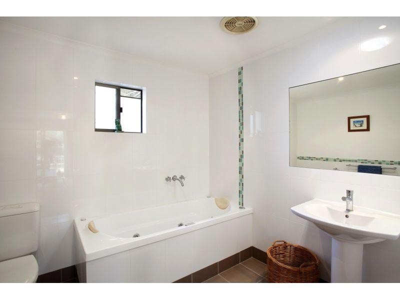 52 Tarina Street, Noosa Heads QLD 4567