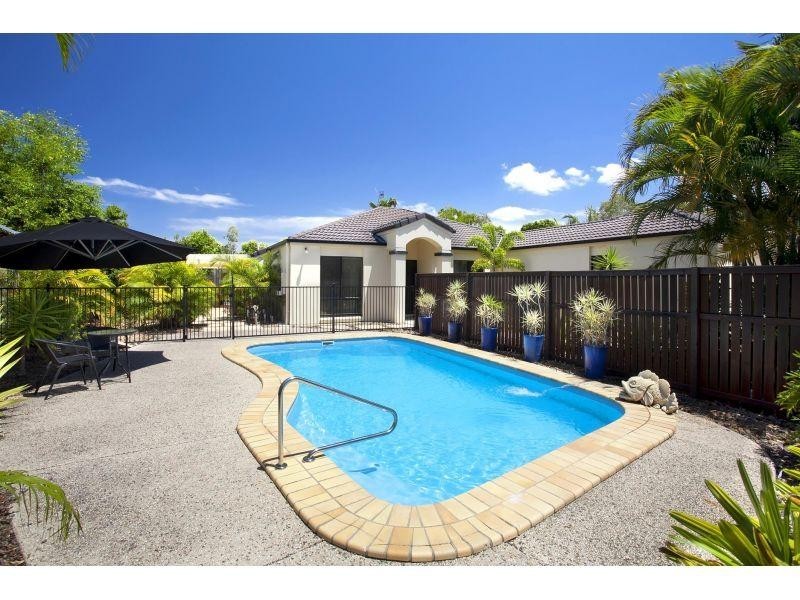 1 Wave Avenue, Noosaville QLD 4566