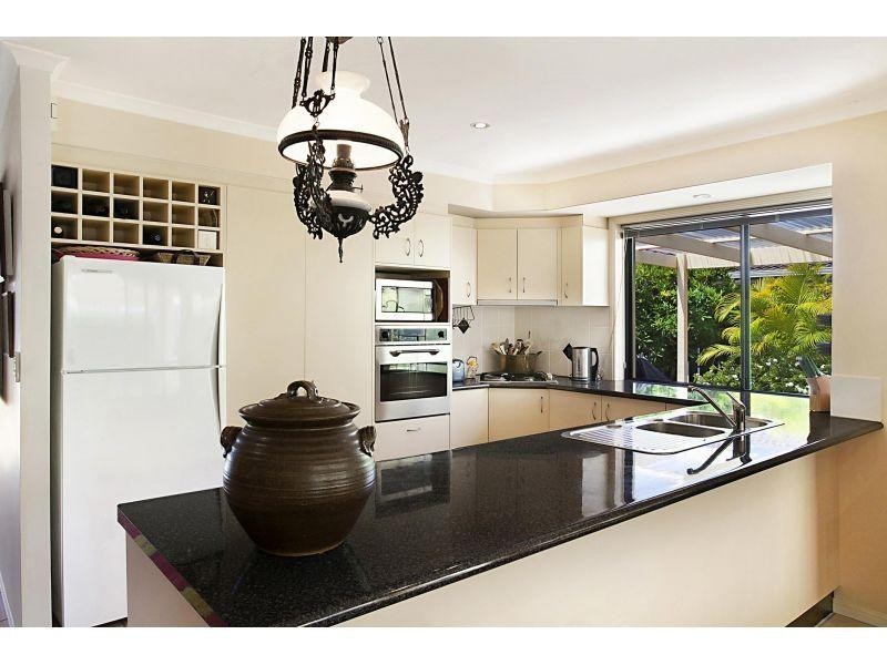 1 Wave Avenue, Noosaville QLD 4566