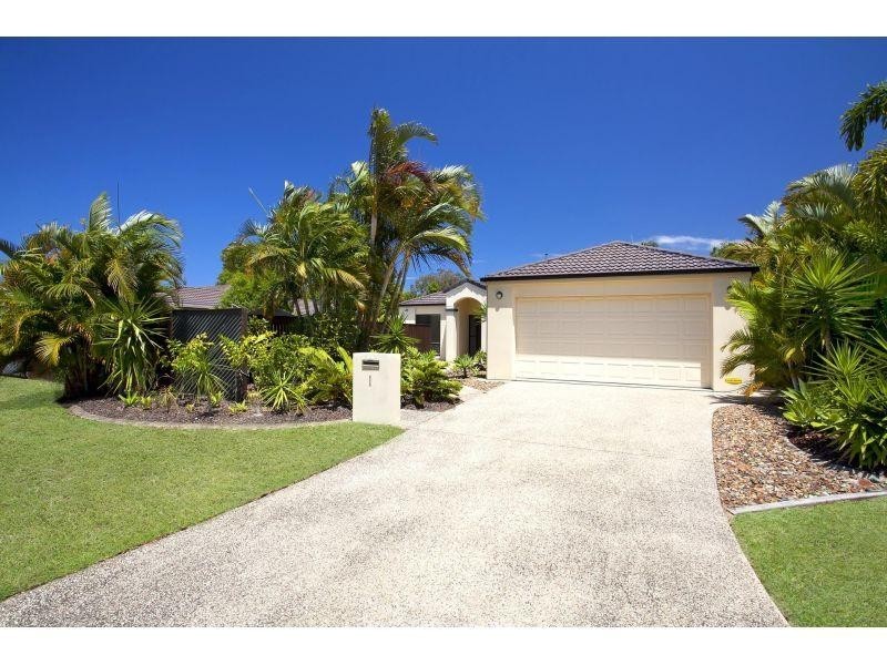 1 Wave Avenue, Noosaville QLD 4566