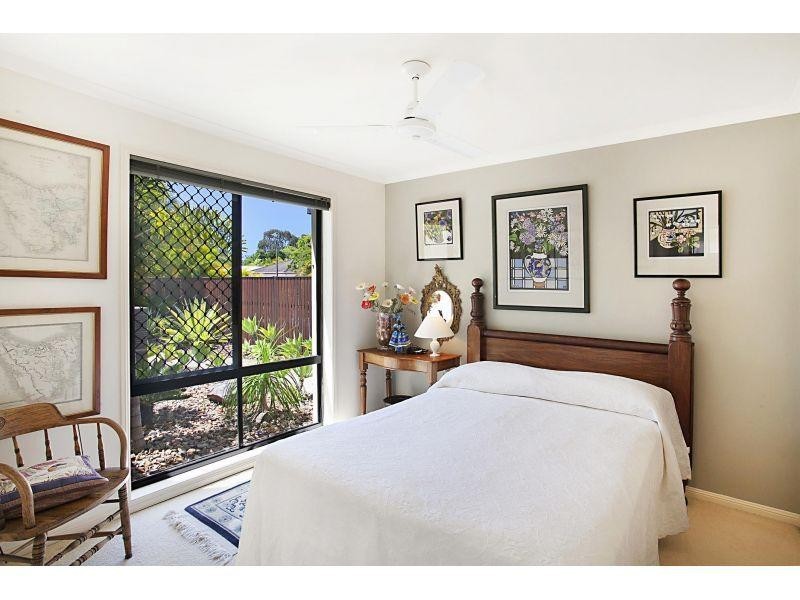 1 Wave Avenue, Noosaville QLD 4566