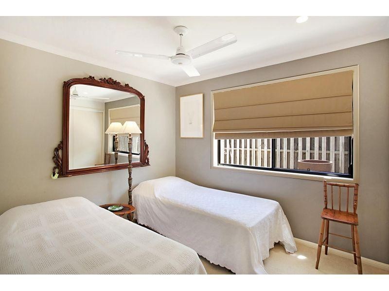 1 Wave Avenue, Noosaville QLD 4566