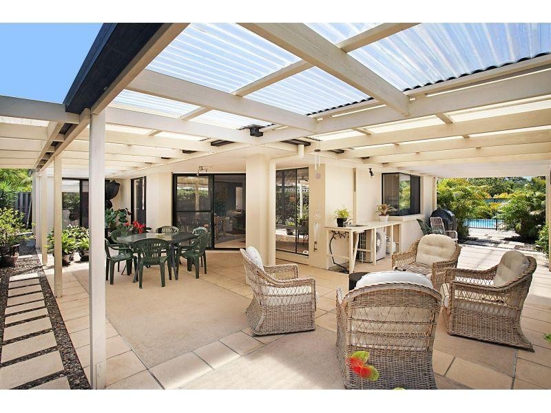 1 Wave Avenue, Noosaville QLD 4566