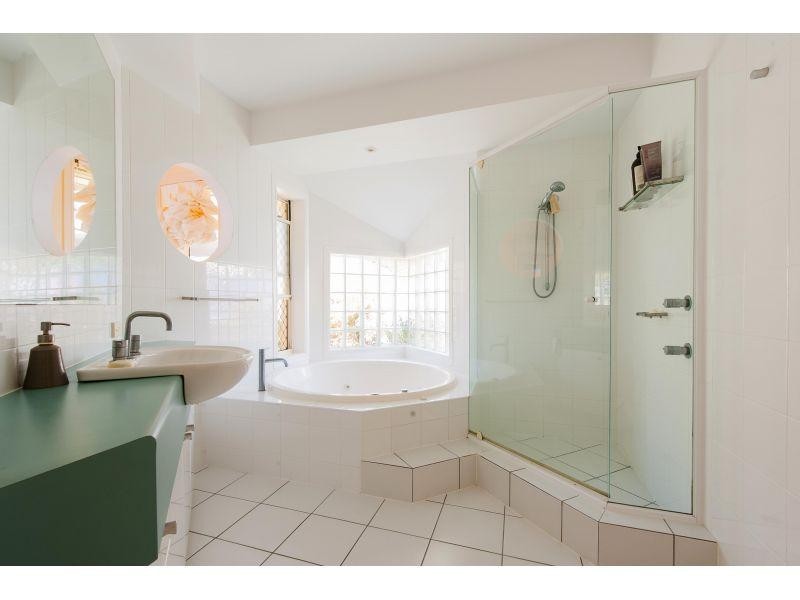 3 Seamount Quay, Noosa Waters QLD 4566