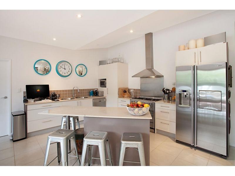 23 Ridgeway Street, Sunrise Beach QLD 4567