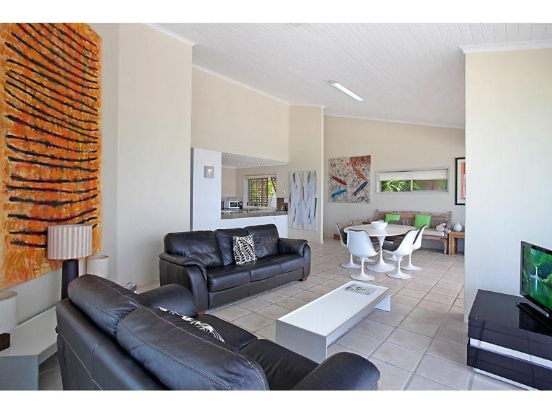 3/9 Belmore Terrace, Sunshine Beach QLD 4567