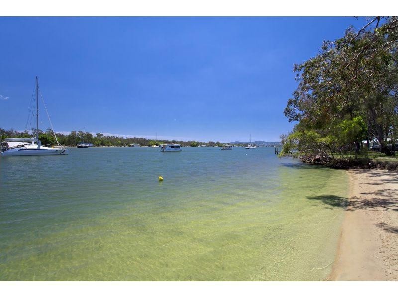 31 Hilton Esplanade, Tewantin QLD 4565