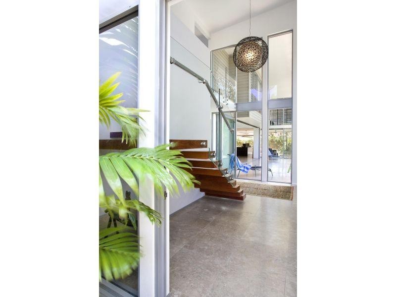 27 James Street, Noosaville QLD 4566