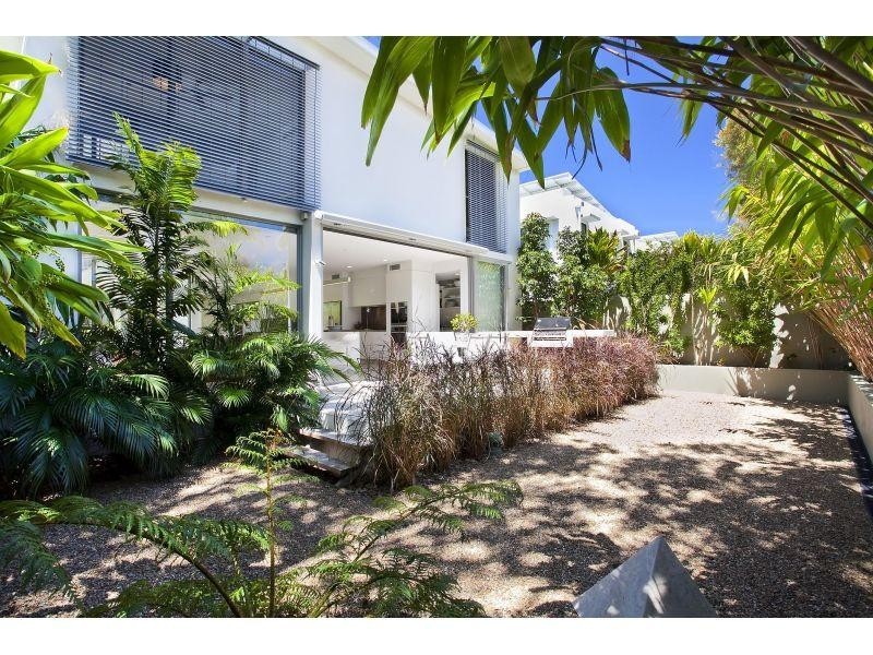 27 James Street, Noosaville QLD 4566