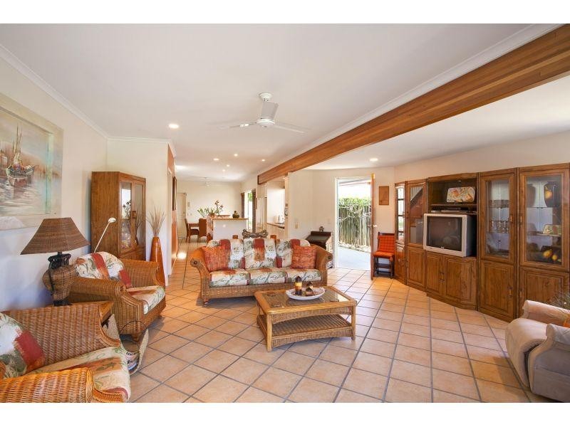 4/17 Laburnum Crescent, Noosaville QLD 4566
