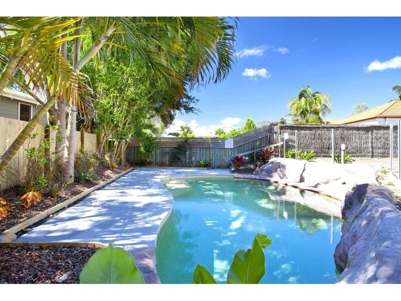4/17 Laburnum Crescent, Noosaville QLD 4566