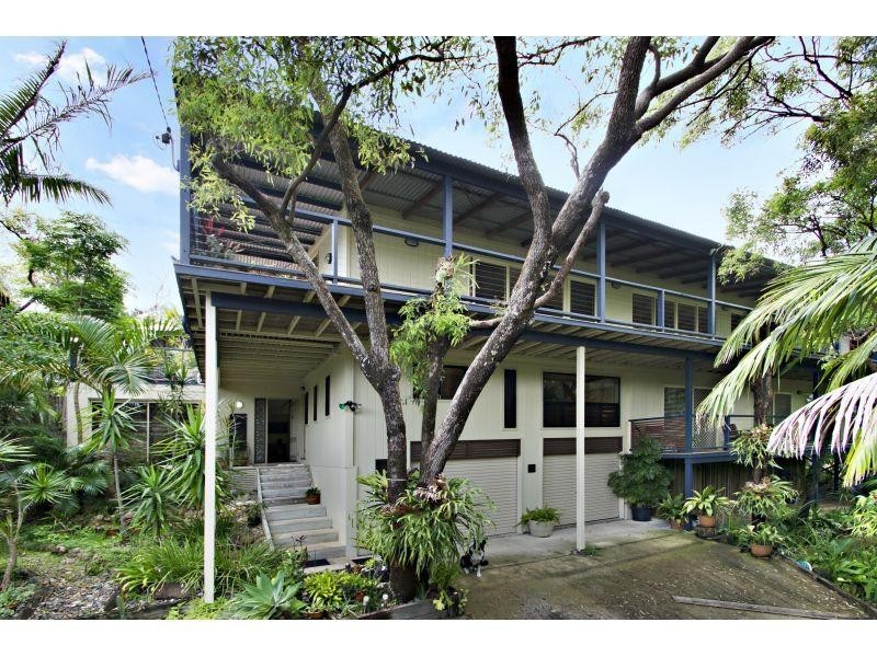 11 Swan Avenue, Sunshine Beach QLD 4567