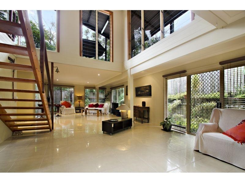 11 Swan Avenue, Sunshine Beach QLD 4567