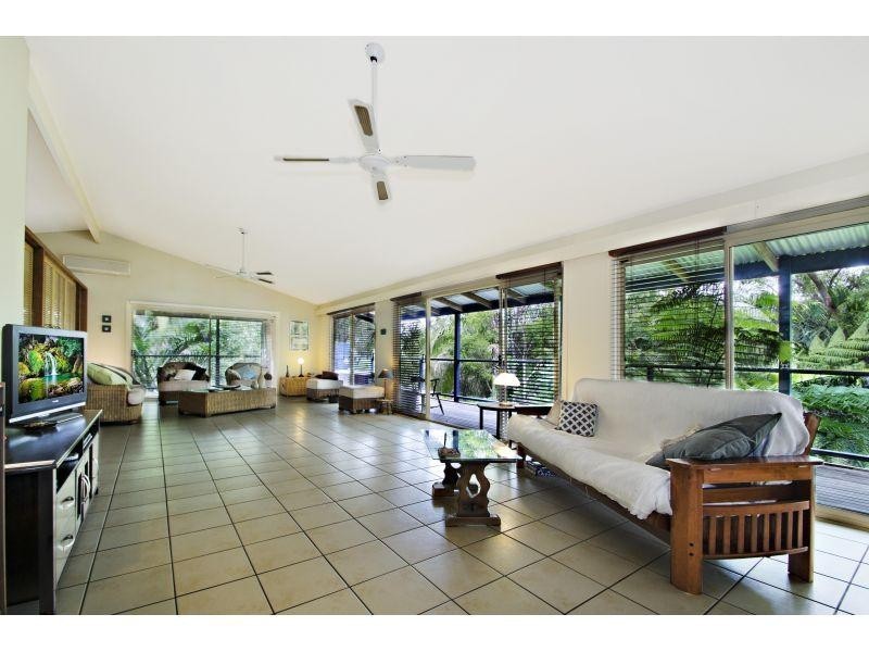 11 Swan Avenue, Sunshine Beach QLD 4567