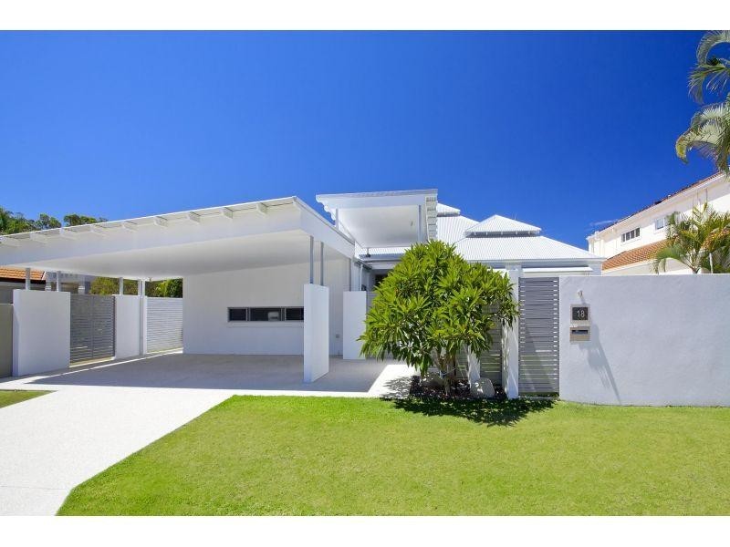 18 Shipyard Circuit, Noosa Waters QLD 4566