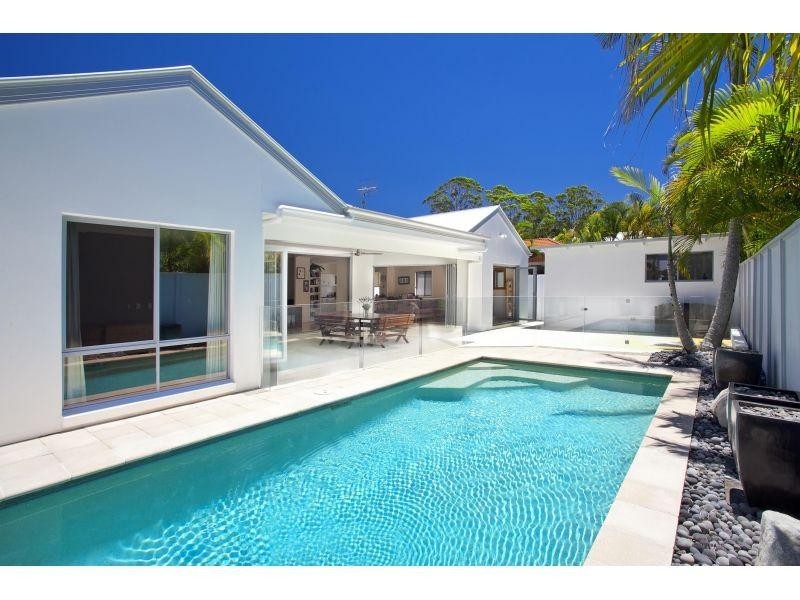 18 Shipyard Circuit, Noosa Waters QLD 4566