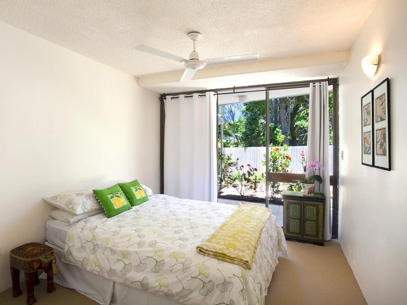 2/2 Crank Street, Sunshine Beach QLD 4567