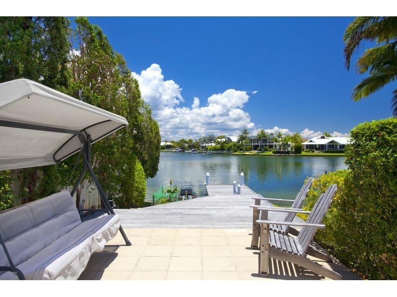 2 Topsails Place, Noosa Waters QLD 4566