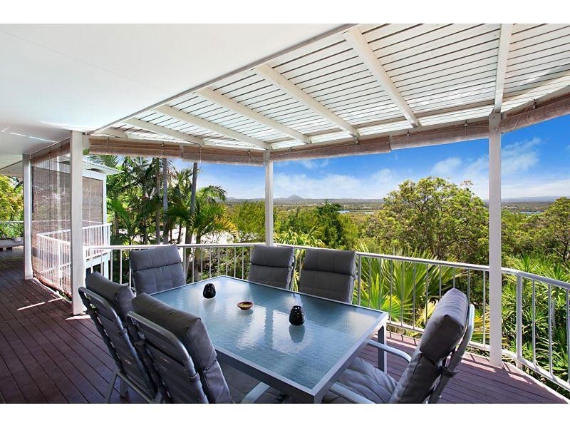 27 Arkana Drive, Noosa Heads QLD 4567