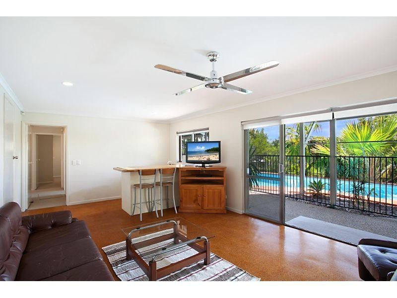 27 Arkana Drive, Noosa Heads QLD 4567